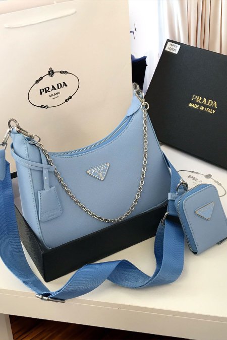شنطة - Prada Leather / شامل العلبة - ازرق
